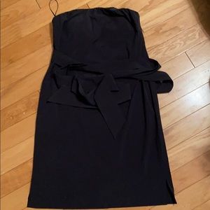 Sleeveless with tie that wraps around